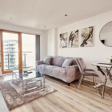 Deluxe River Canal View & Free Secure Parking! 리즈 외부 사진