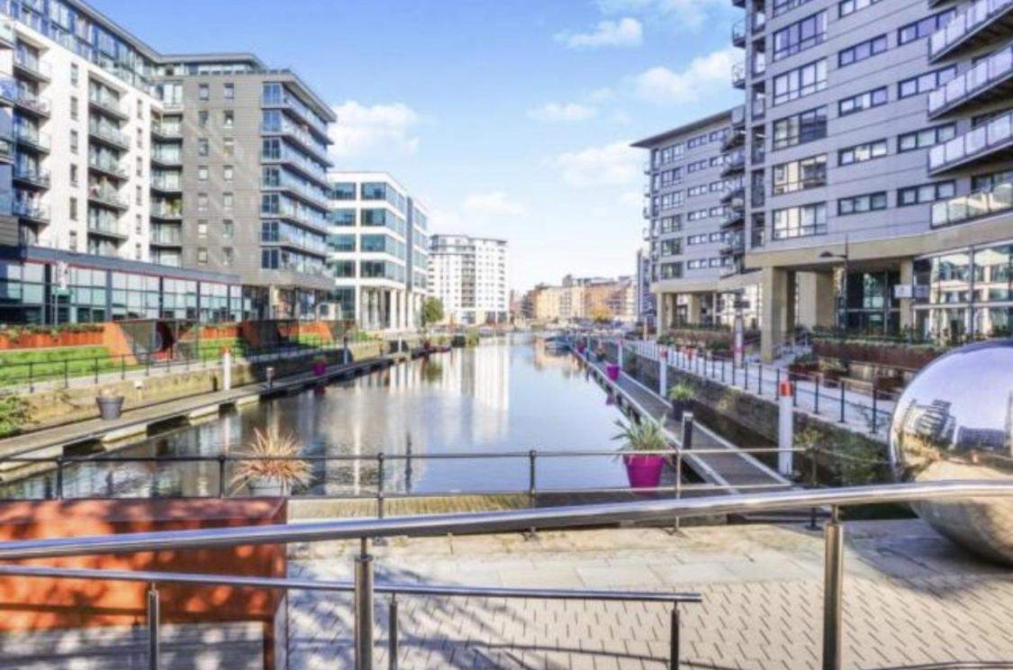Deluxe River Canal View & Free Secure Parking! 리즈 외부 사진