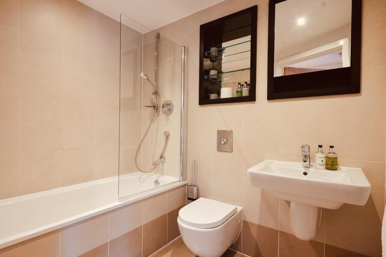 Deluxe River Canal View & Free Secure Parking! 리즈 외부 사진