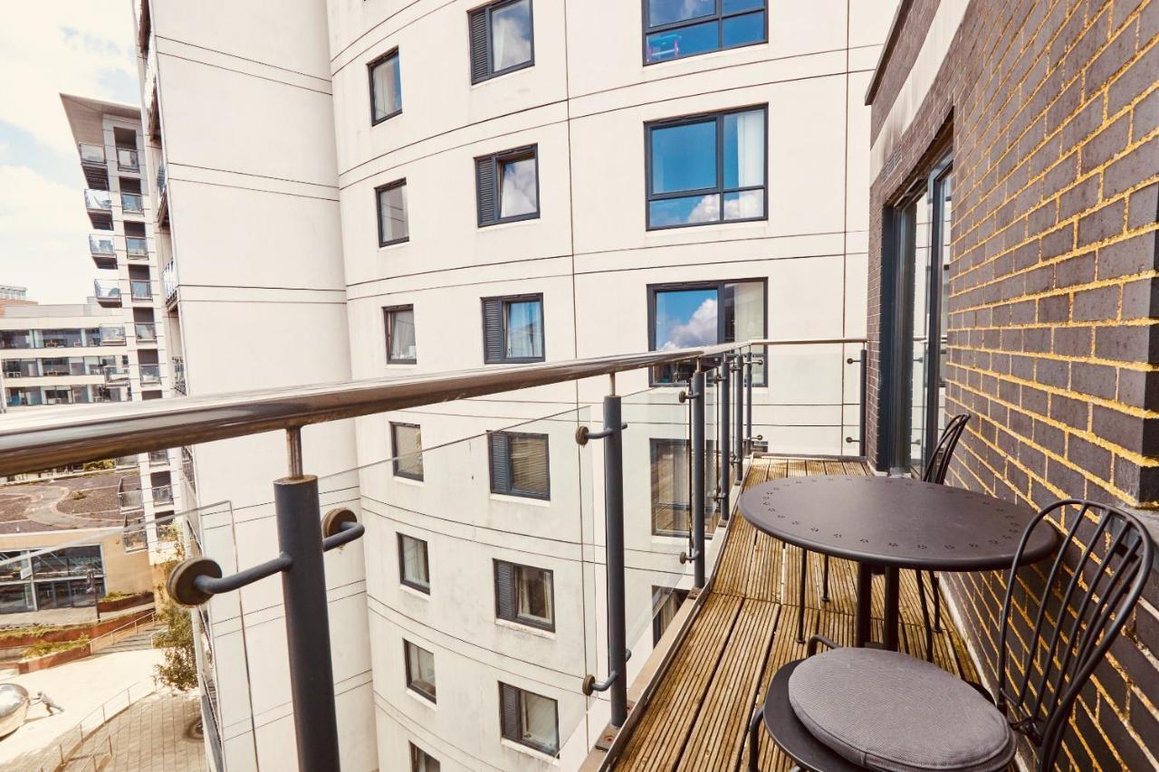 Deluxe River Canal View & Free Secure Parking! 리즈 외부 사진